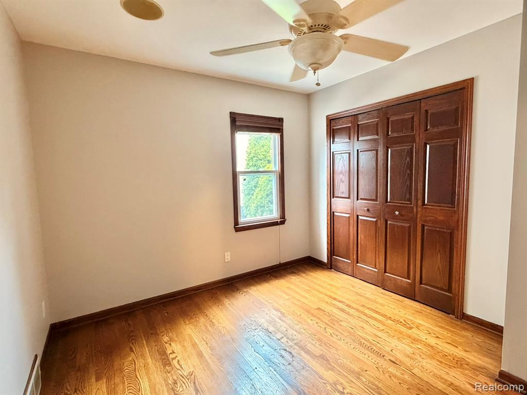 2111 Earlmont Road Berkley, MI 48072 - Photo 17 of 27