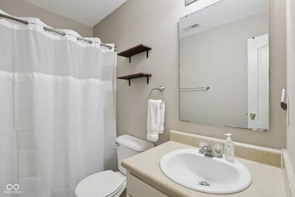 $265,000 | 9361 West Dockside Circle, Pendleton, IN 46064