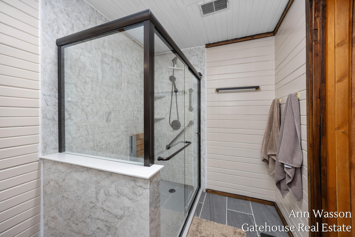 17160 8 Mile Road Stanwood, MI 49346 - Photo 27 of 51 17160-8-Mile_024