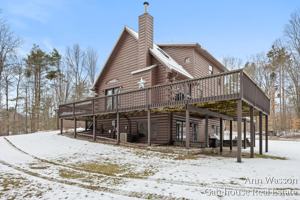17160 8 Mile Road Stanwood, MI 49346 - Photo 5 of 51 17160-8-Mile_002