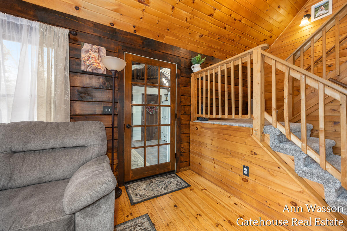 17160 8 Mile Road Stanwood, MI 49346 - Photo 6 of 51 17160-8-Mile_003