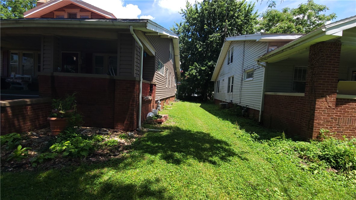 306 South Mc Clellan Avenue Decatur, IL 62522 - Photo 5 of 25