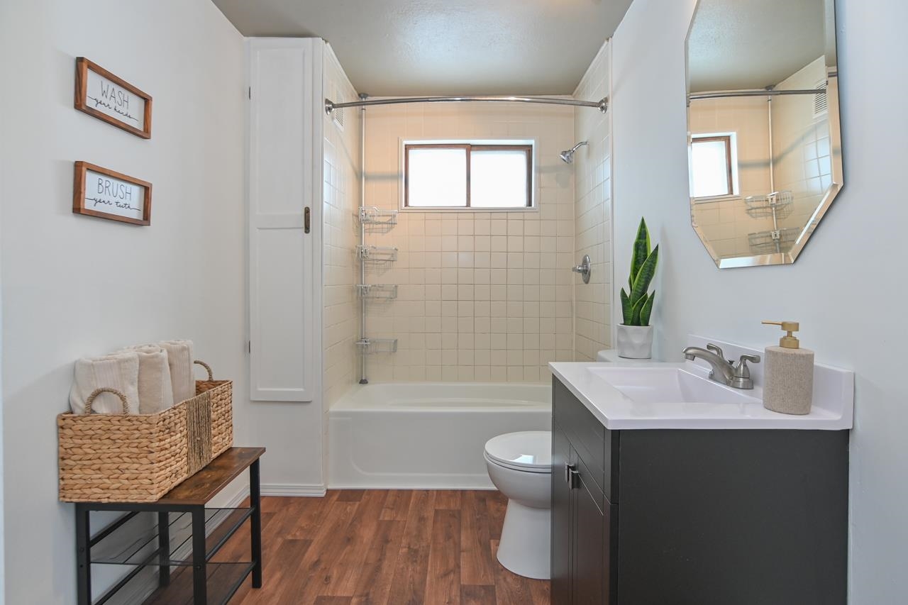 1129 South Chestnut Avenue Green Bay, WI 54304 - Photo 18 of 43