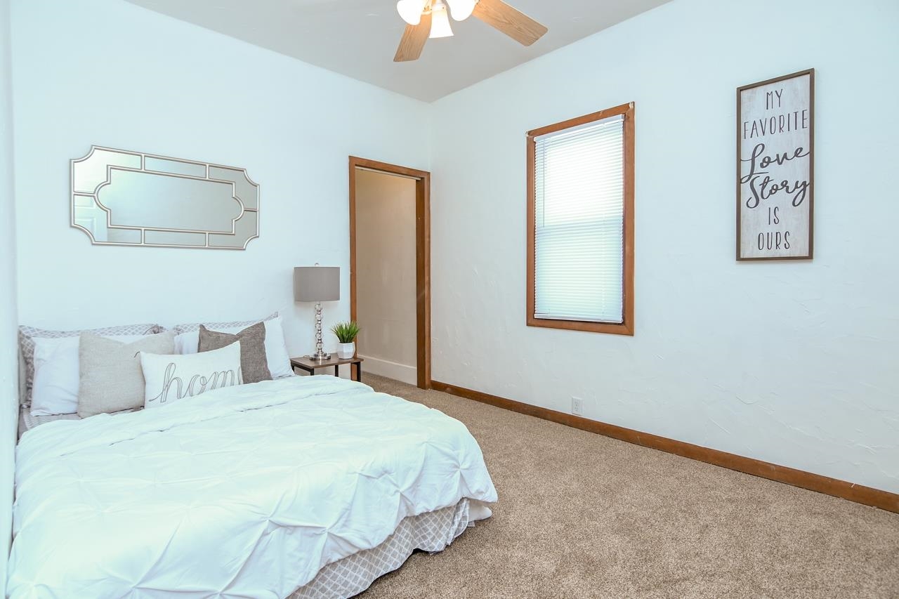 1129 South Chestnut Avenue Green Bay, WI 54304 - Photo 21 of 43