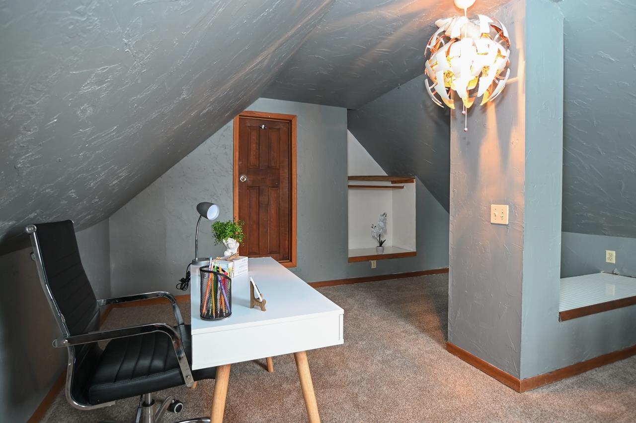 1129 South Chestnut Avenue Green Bay, WI 54304 - Photo 30 of 43