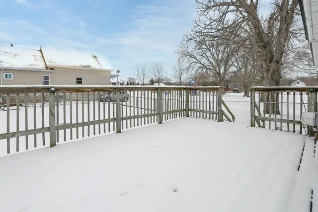 $205,900 | 1129 South Chestnut Avenue, Green Bay, WI 54304