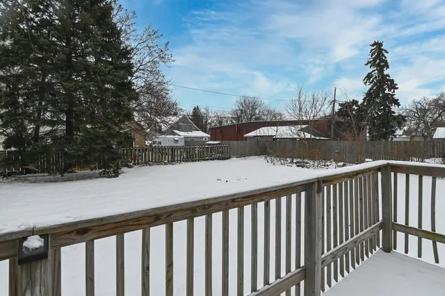 $205,900 | 1129 South Chestnut Avenue, Green Bay, WI 54304