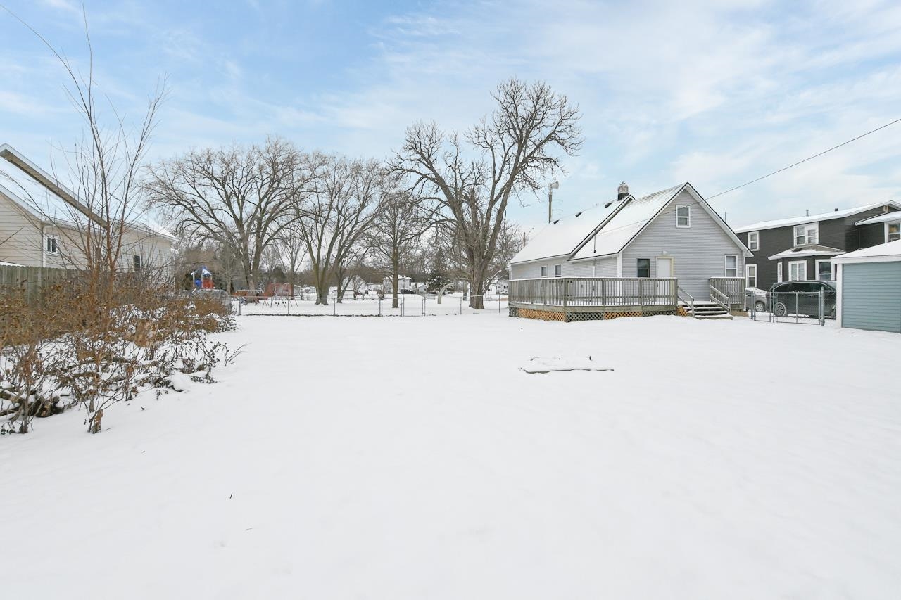 1129 South Chestnut Avenue Green Bay, WI 54304 - Photo 38 of 43