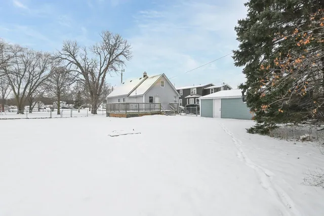 $205,900 | 1129 South Chestnut Avenue, Green Bay, WI 54304