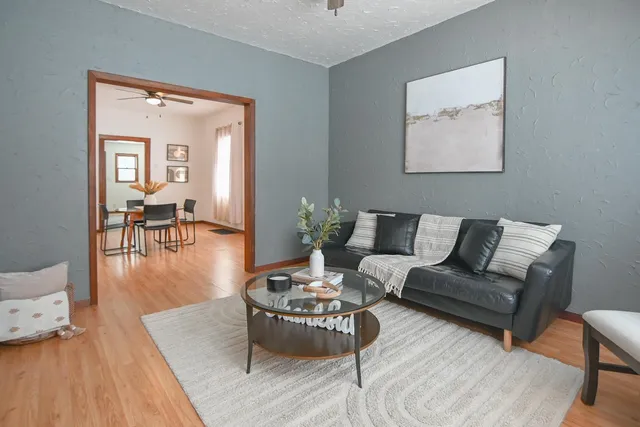 $205,900 | 1129 South Chestnut Avenue, Green Bay, WI 54304