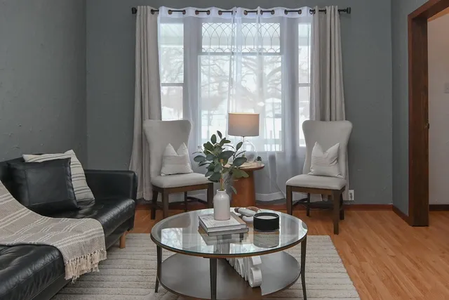 $205,900 | 1129 South Chestnut Avenue, Green Bay, WI 54304