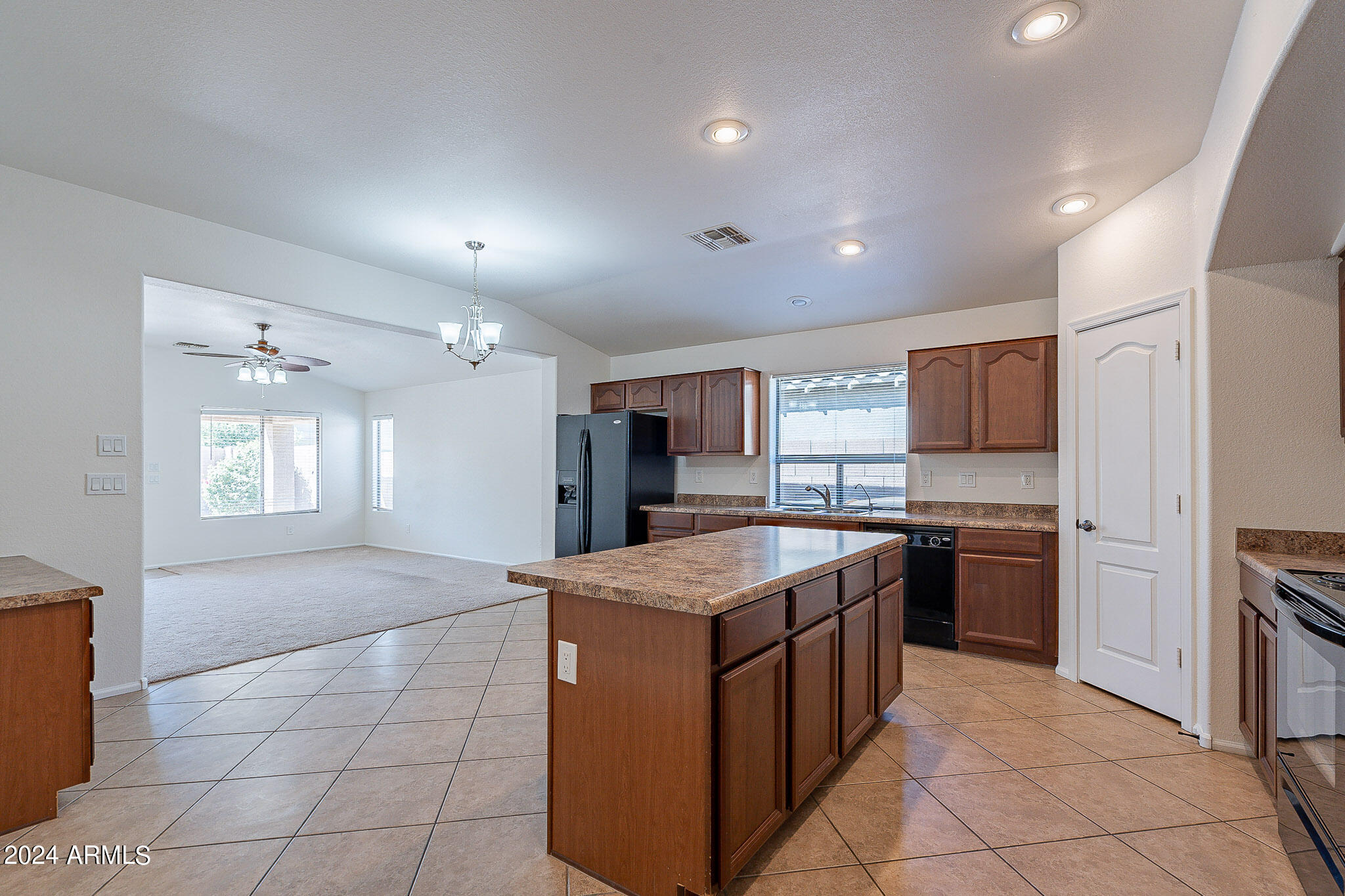 42763 West Venture Road Maricopa, AZ 85138 - Photo 13 of 42 Venture-13