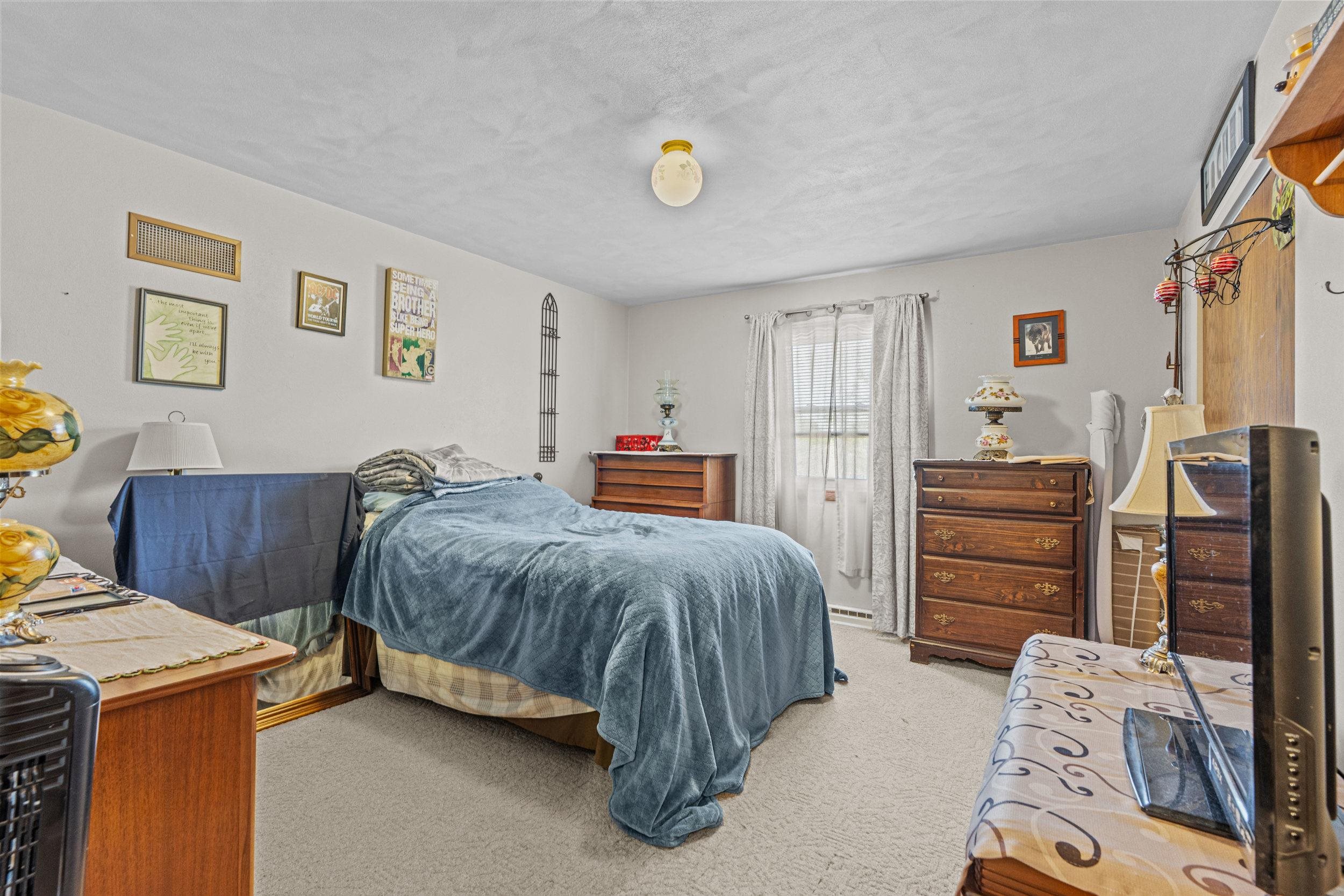 706 North Hawthorne Drive Appleton, WI 54915 - Photo 37 of 64