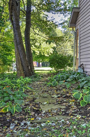 715 Roberts Lane Batavia, IL 60510 - Photo 19 of 24 a view of outdoor space and yard