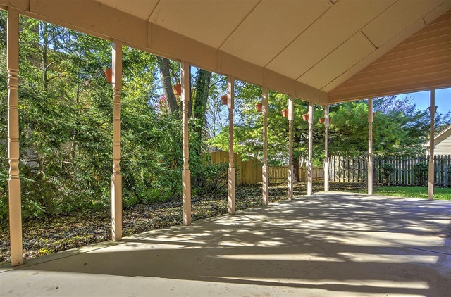 715 Roberts Lane Batavia, IL 60510 - Photo 22 of 24 a view of outdoor space and yard