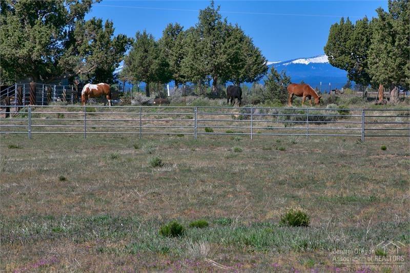61841 Ward Road Bend, OR 97702 - Photo 6 of 19 Additional Photo