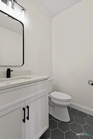 $889,900 | 1 Taylor Road, Colchester, CT 06415