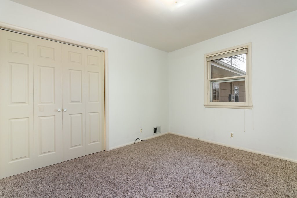 5105 North Oak Road Muncie, IN 47303 - Photo 9 of 12 Gallery Image 9