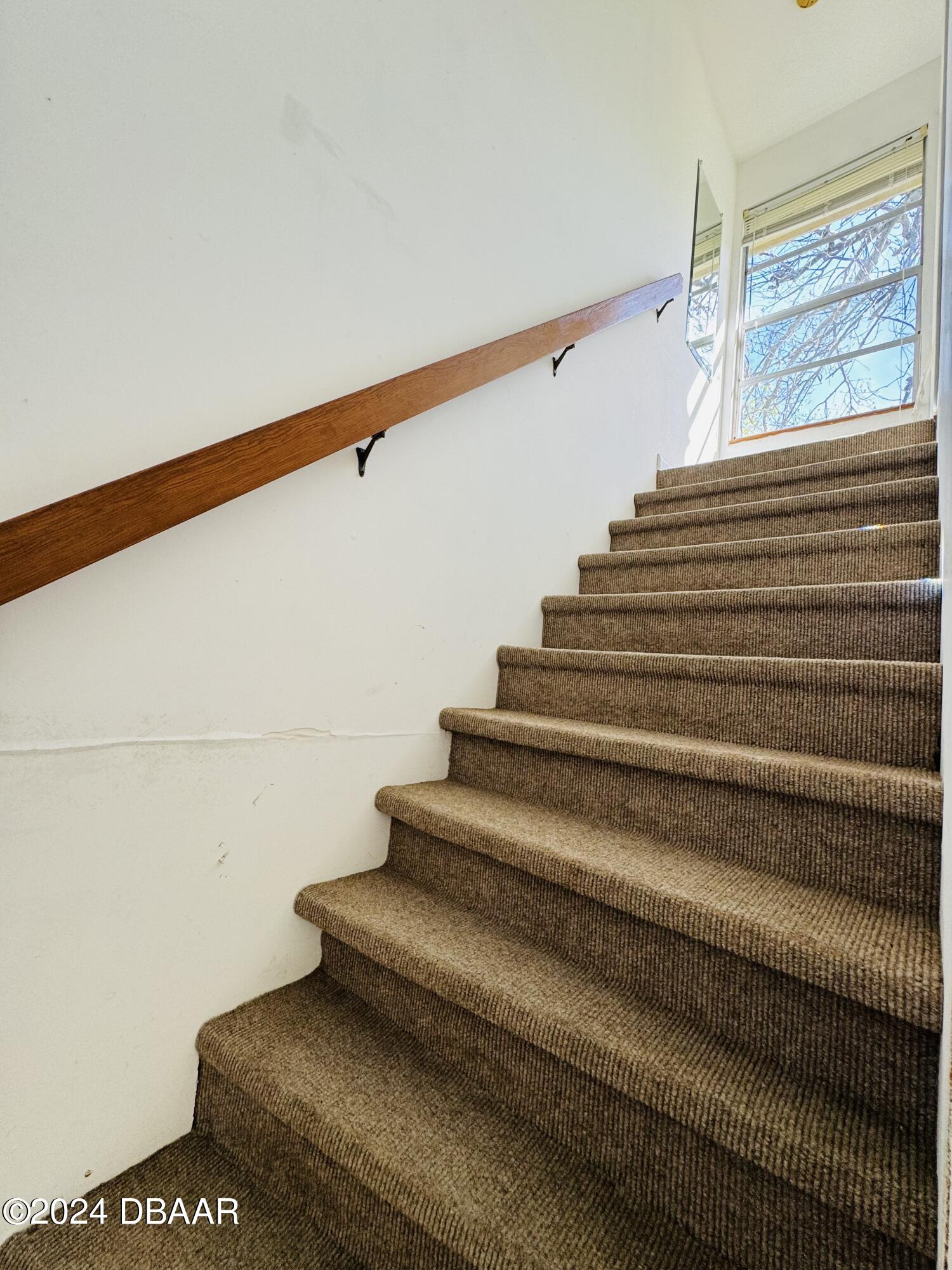 189 Grove Street Ormond Beach, FL 32174 - Photo 24 of 46 Going up