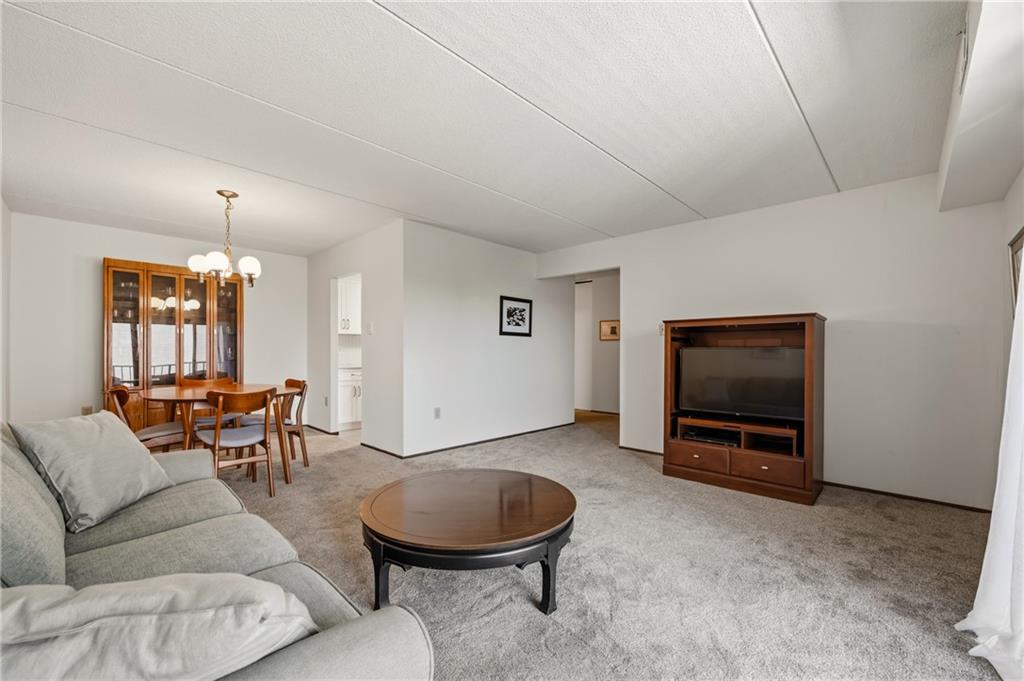 5600 Munhall Road, Unit 601 Pittsburgh, PA 15217 - Photo 14 of 32 Gallery Image 14