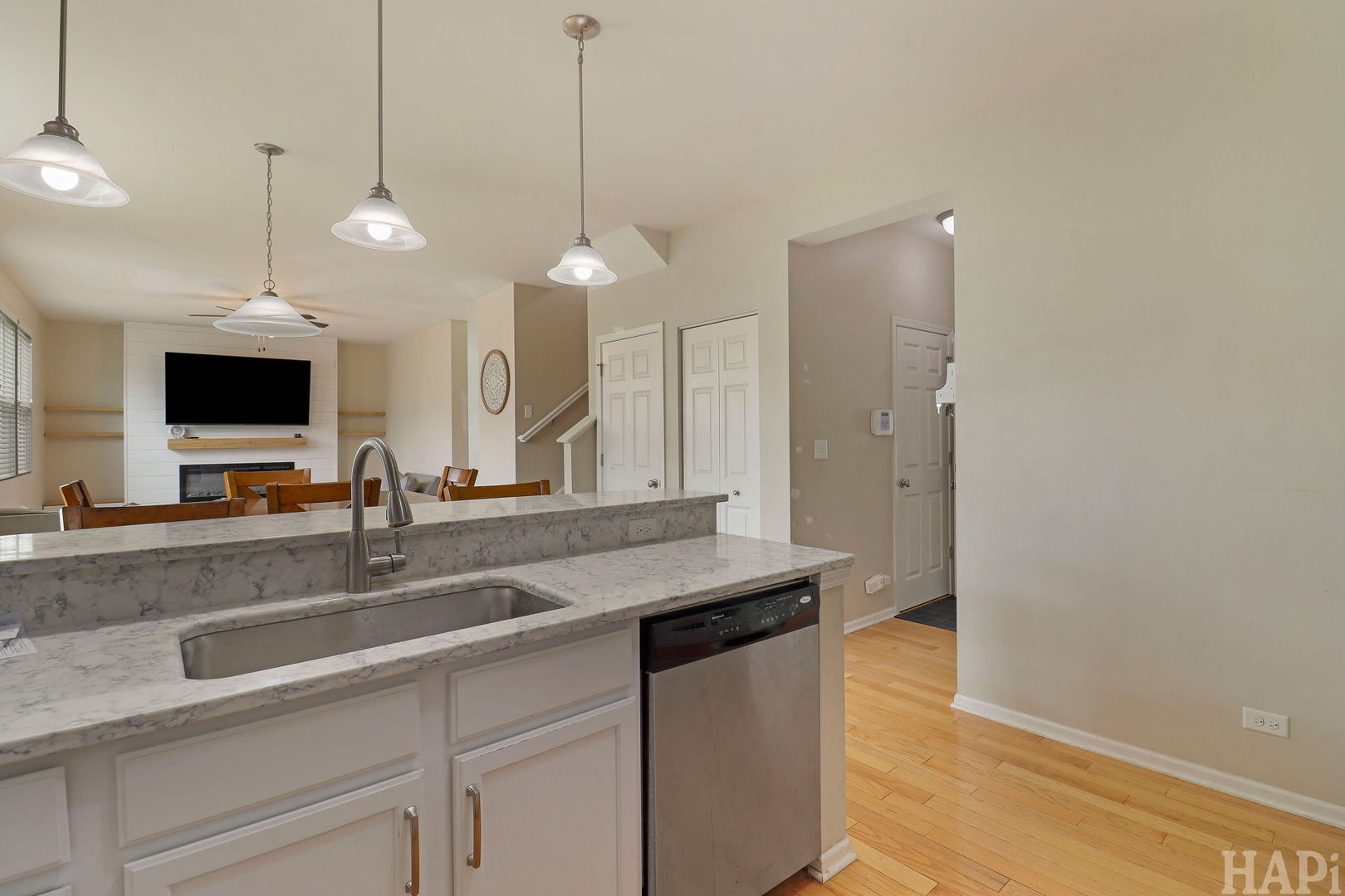 1721 Roger Road Woodstock, IL 60098 - Photo 12 of 26