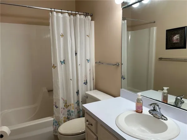 $1,600 | 11 Vista Gdns Trail, Unit 106, Vero Beach, FL 32962