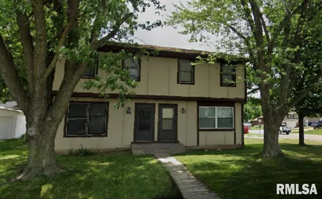 $995 | 3555 West 30th Street, Davenport, IA 52804