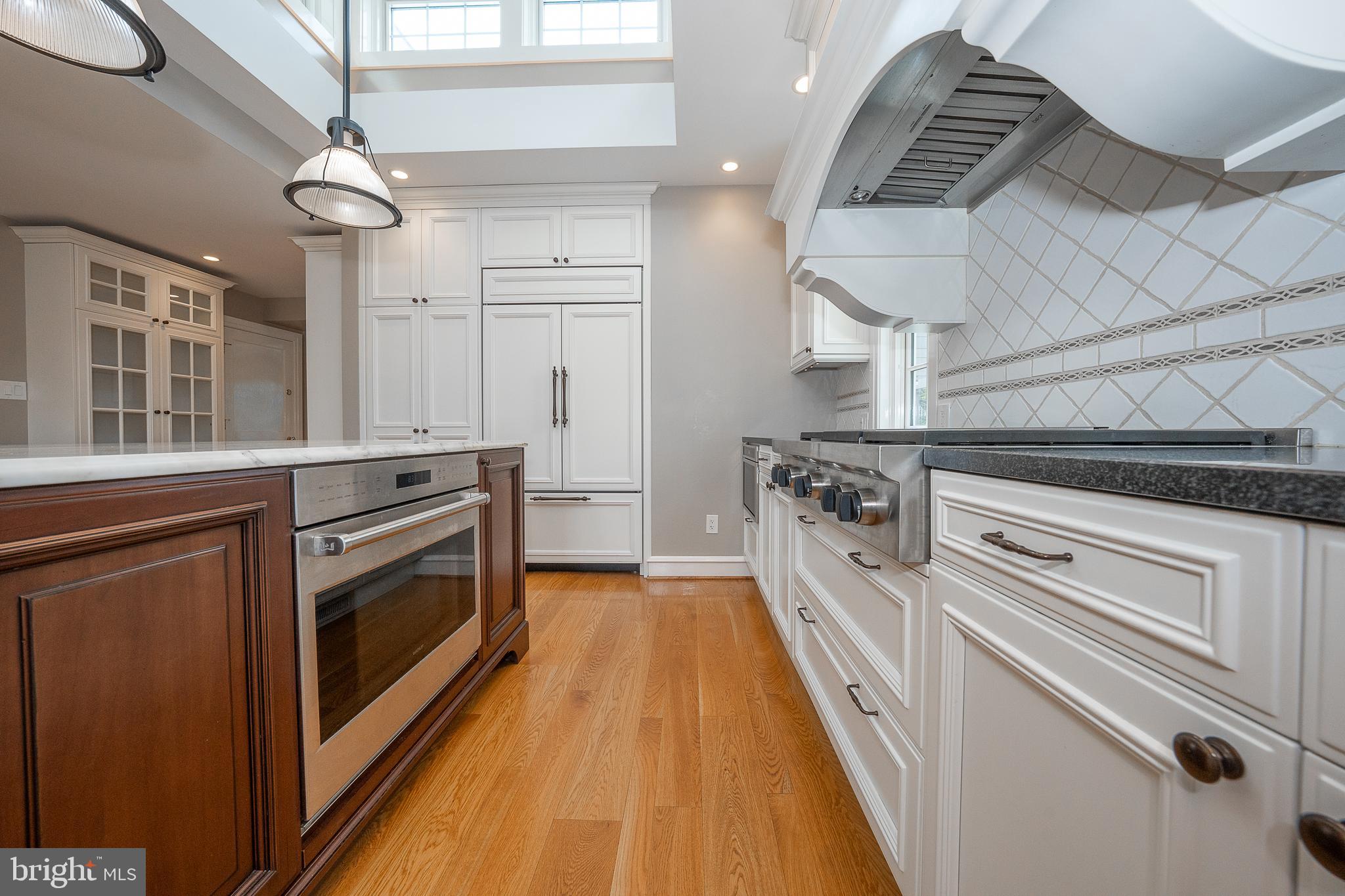 101 East Brookhaven Road Wallingford, PA 19086 - Photo 28 of 136 Chef's Kitchen