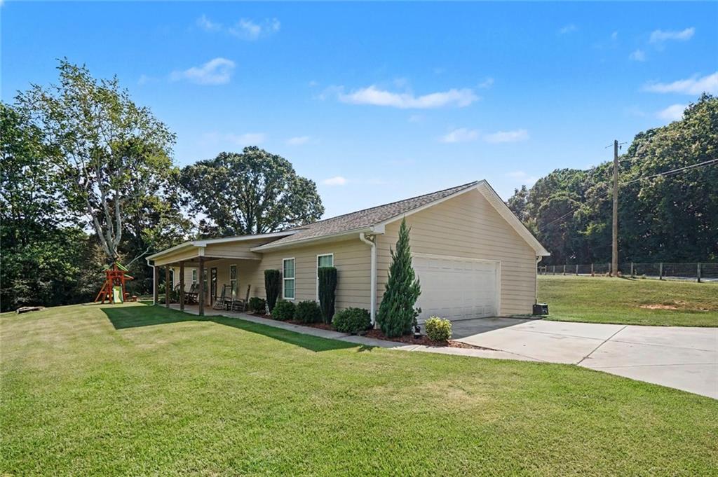 958 Hale Road Maysville, GA 30558 - Photo 3 of 22 Gallery Image 3