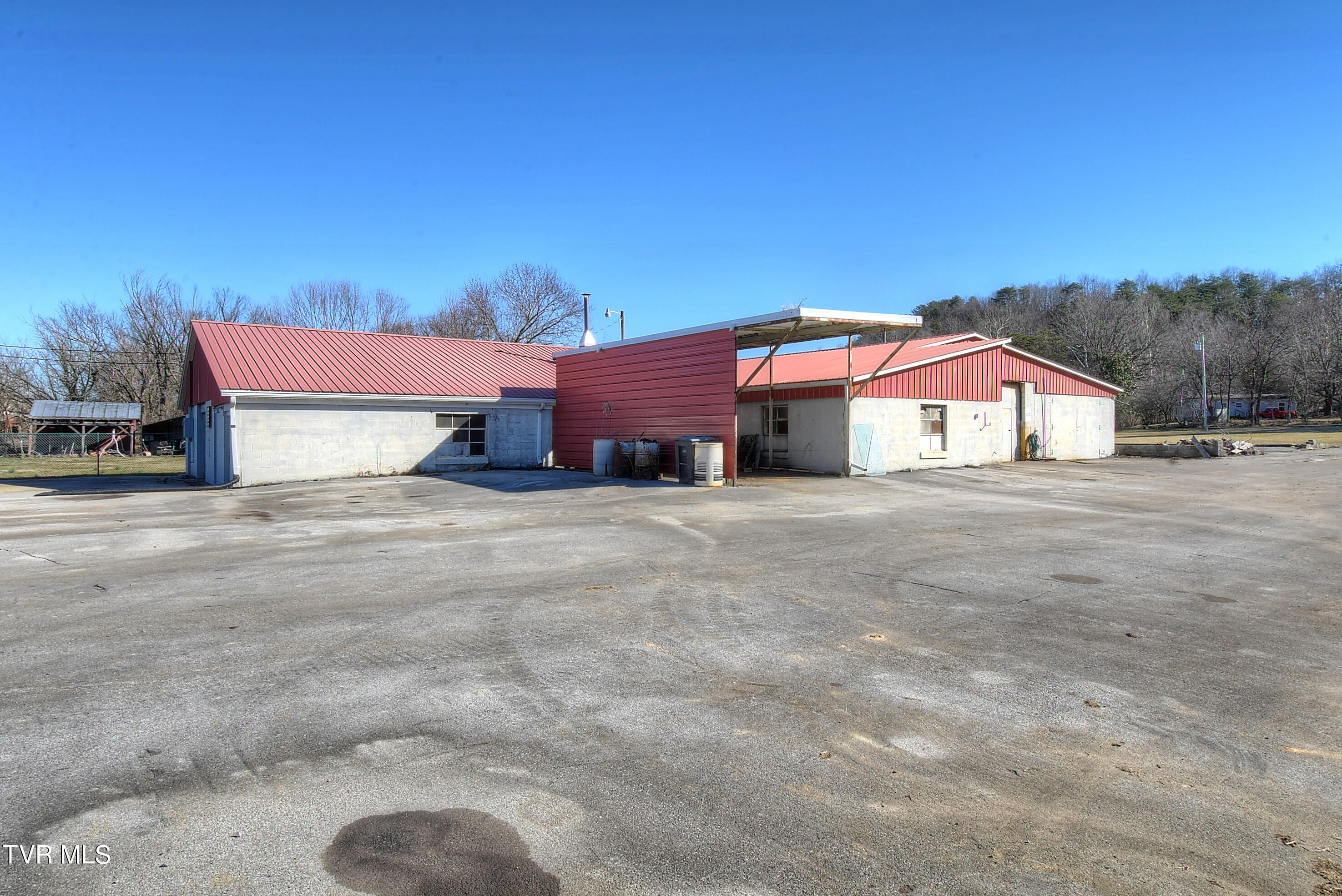 838 South Austin Springs Road Johnson City, TN 37601 - Photo 27 of 40 DSC_0439_40_41_42_43_44