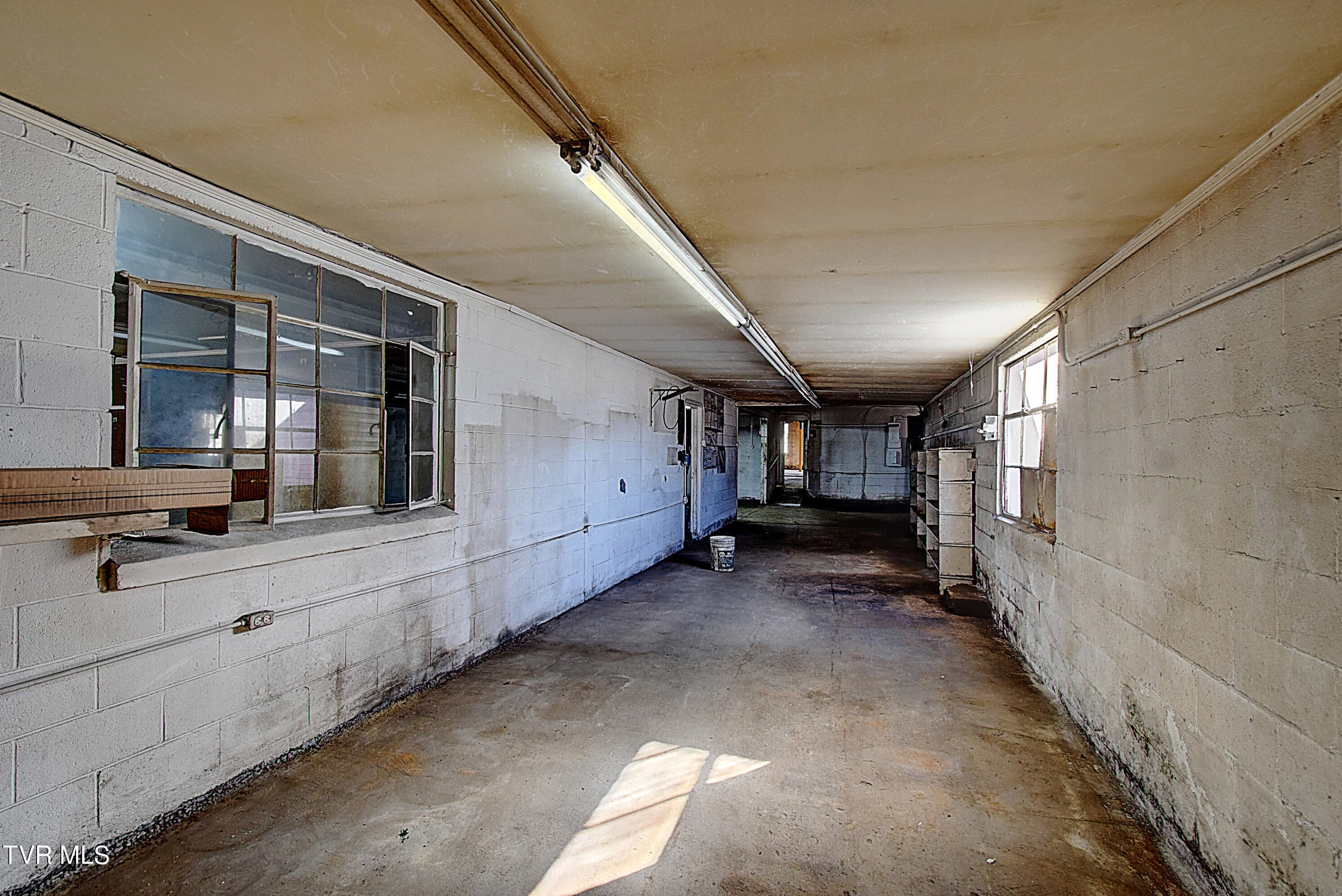 838 South Austin Springs Road Johnson City, TN 37601 - Photo 32 of 40 DSC_0511And8more
