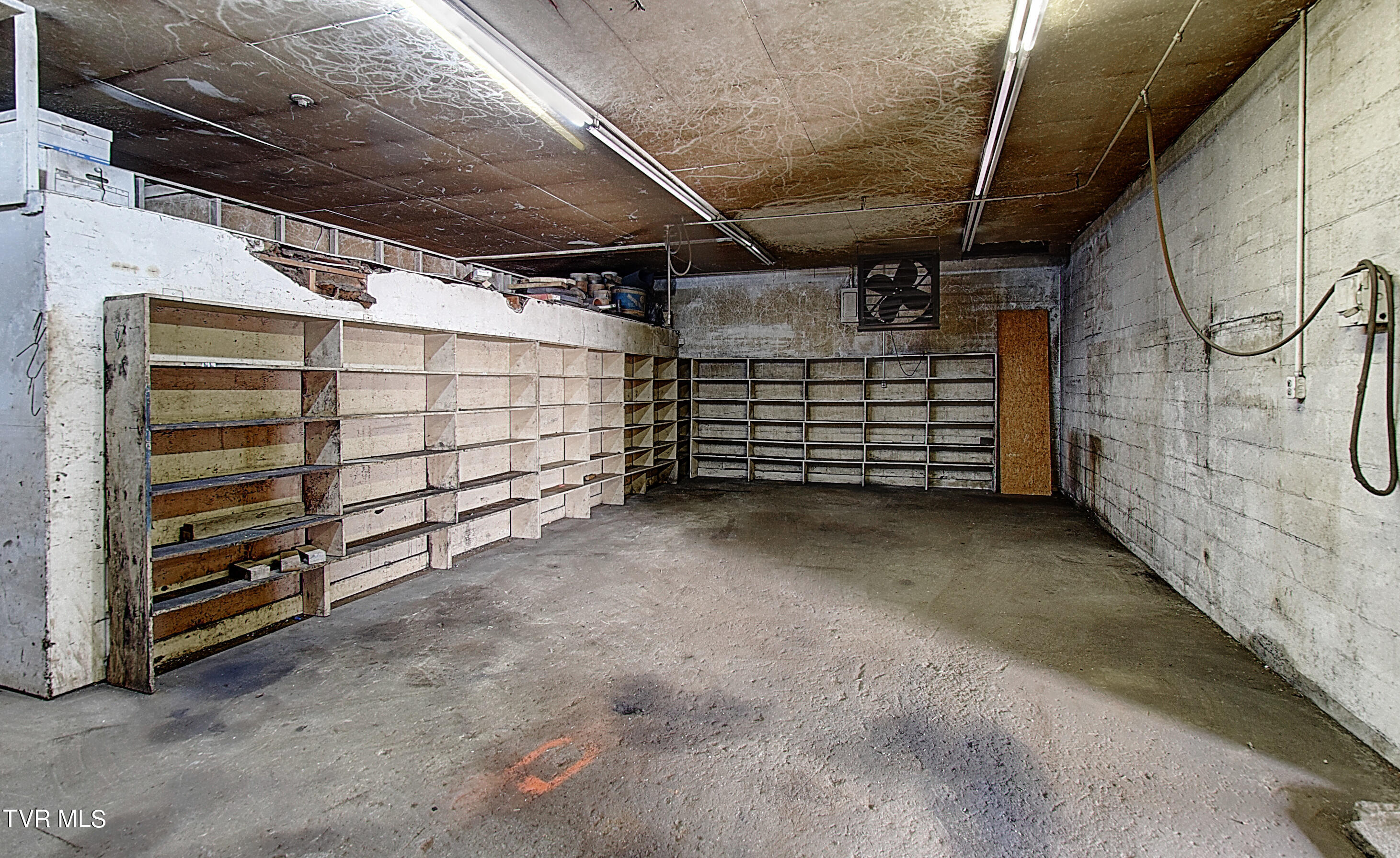 838 South Austin Springs Road Johnson City, TN 37601 - Photo 37 of 40 DSC_0556And8more