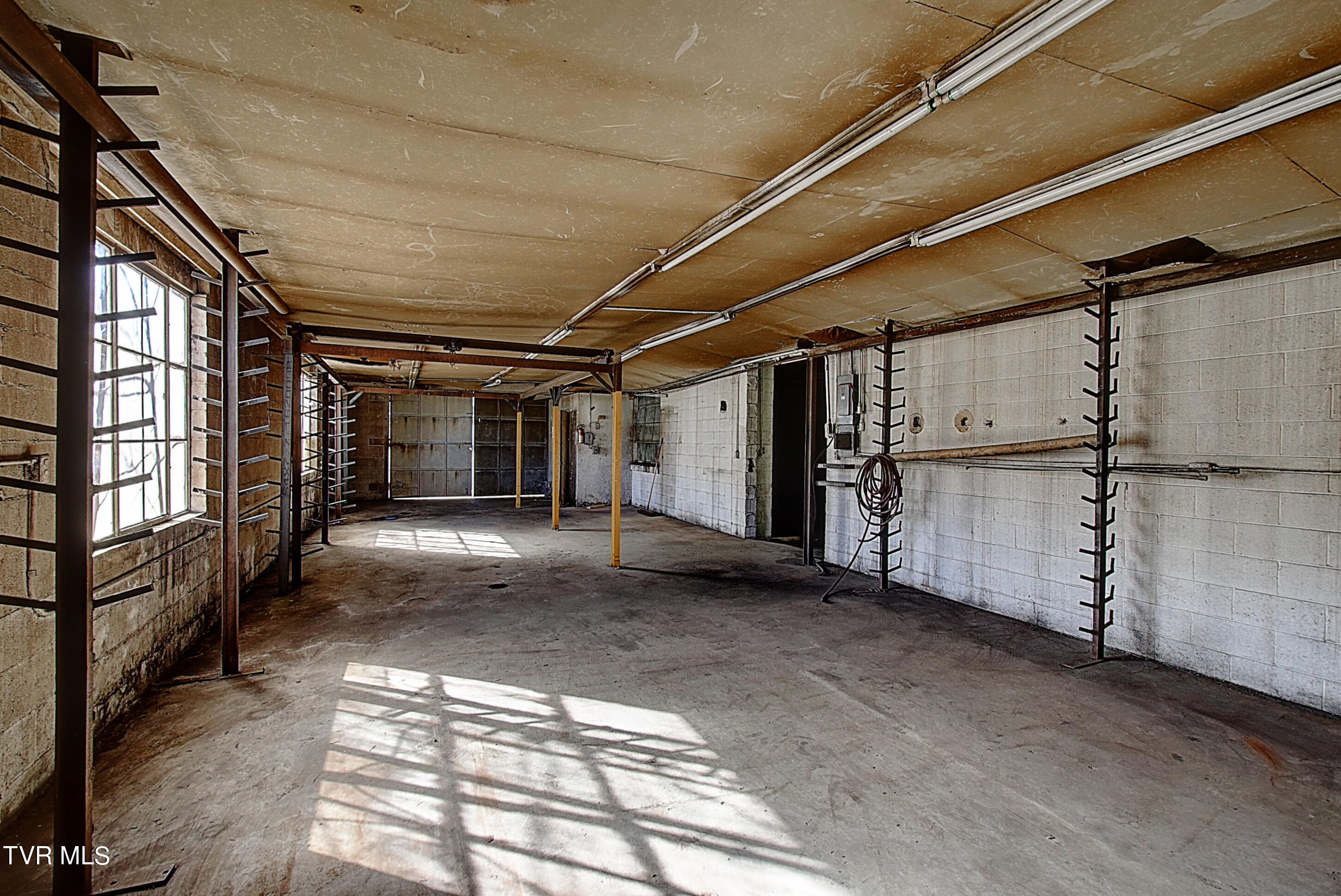 838 South Austin Springs Road Johnson City, TN 37601 - Photo 38 of 40 DSC_0574And8more