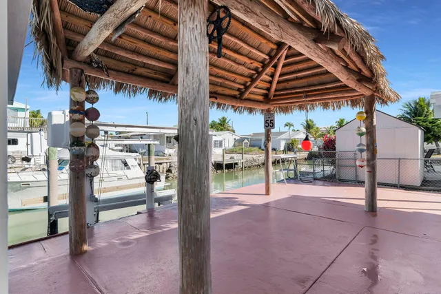 $790,000 | 639 East Palm Avenue, Goodland, FL 34140