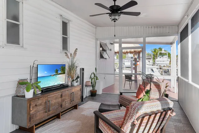 $790,000 | 639 East Palm Avenue, Goodland, FL 34140