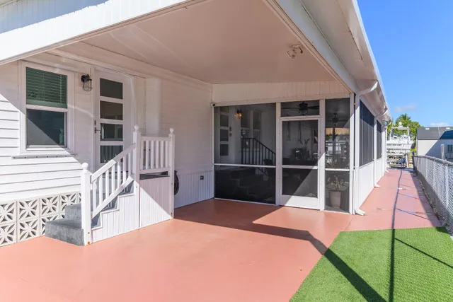 $790,000 | 639 East Palm Avenue, Goodland, FL 34140