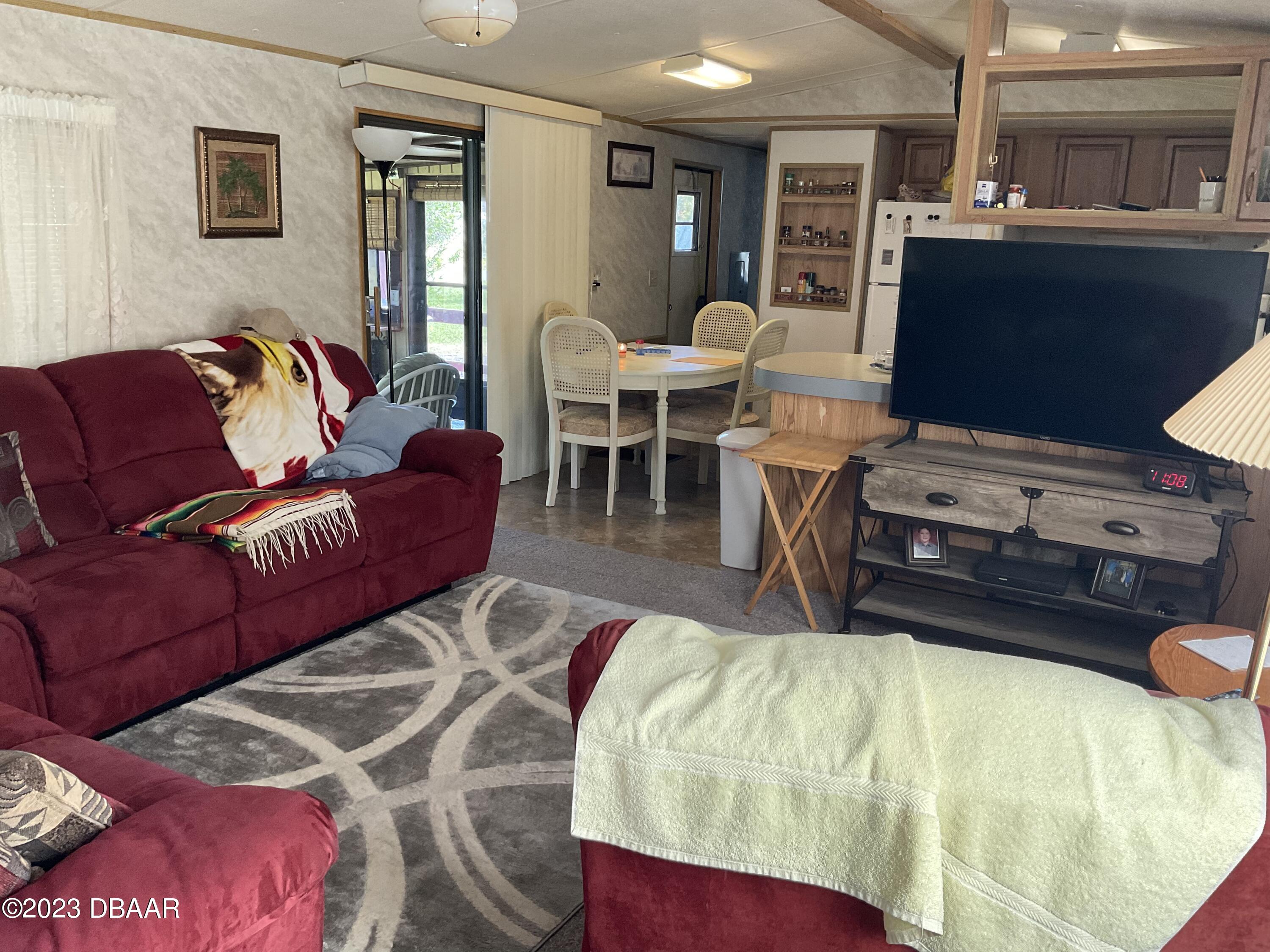23944 Coon Road Astor, FL 32102 - Photo 16 of 20 16F53482-66DE-41ED-953B-29E3D25D21A1