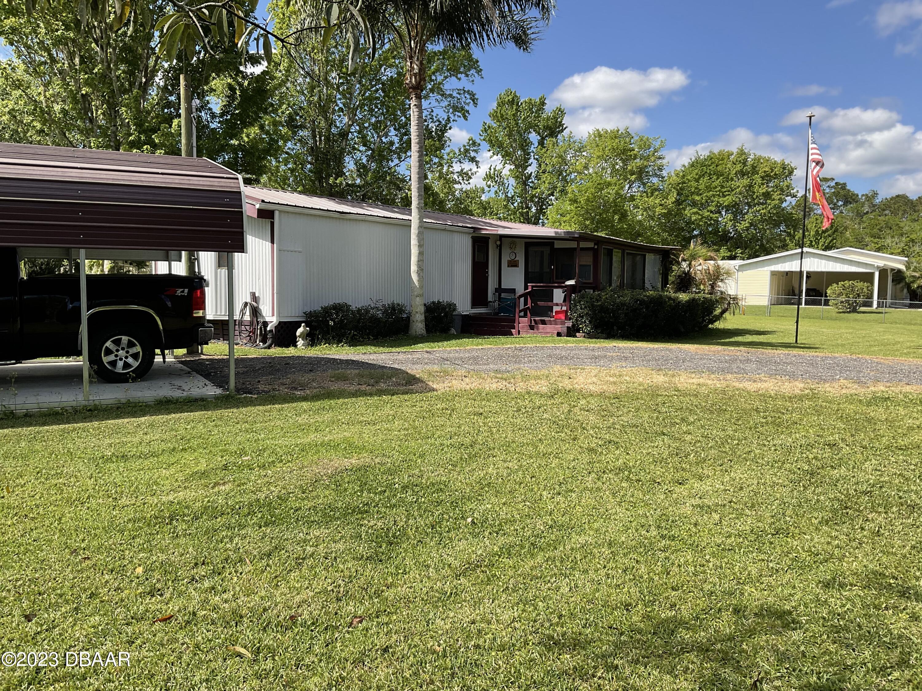 23944 Coon Road Astor, FL 32102 - Photo 5 of 20 E46C3786-1697-4E3C-A7DD-D8322DF54FF2