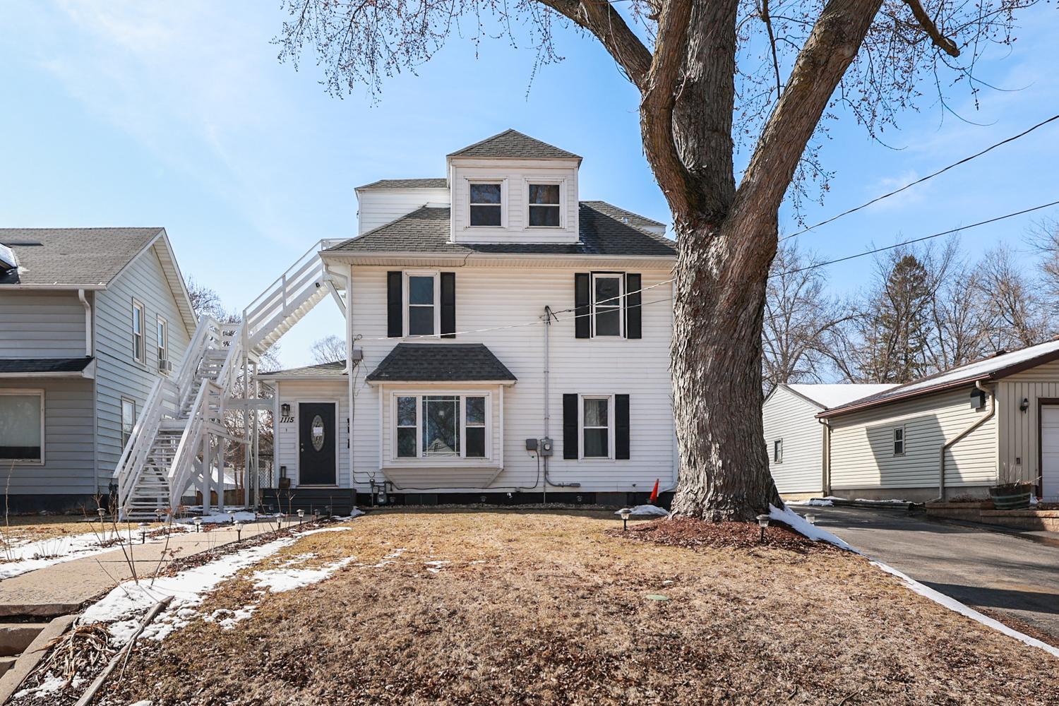 1115 5th Avenue Northwest Rochester, MN 55901 - Photo 1 of 47 Gallery Image 1