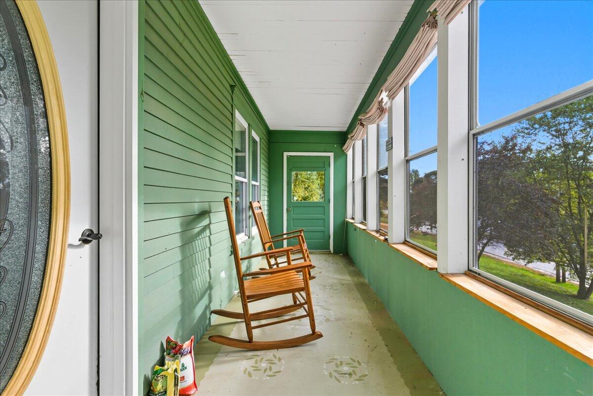 4 Beacon Street Livermore Falls, ME 04254 - Photo 4 of 54 23-4 Beacon st_livermore_ME--36