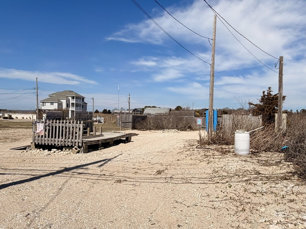 49 East Beach Road Westport, MA 02790 - Photo 2 of 7