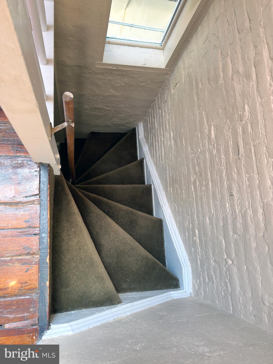 623 South American Street, Unit F Philadelphia, PA 19147 - Photo 12 of 38 a view of entryway