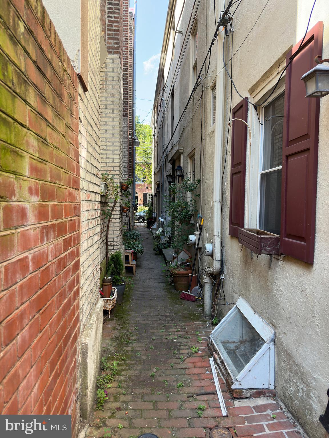 623 South American Street, Unit F Philadelphia, PA 19147 - Photo 13 of 38 a view of a brick buildings with many windows