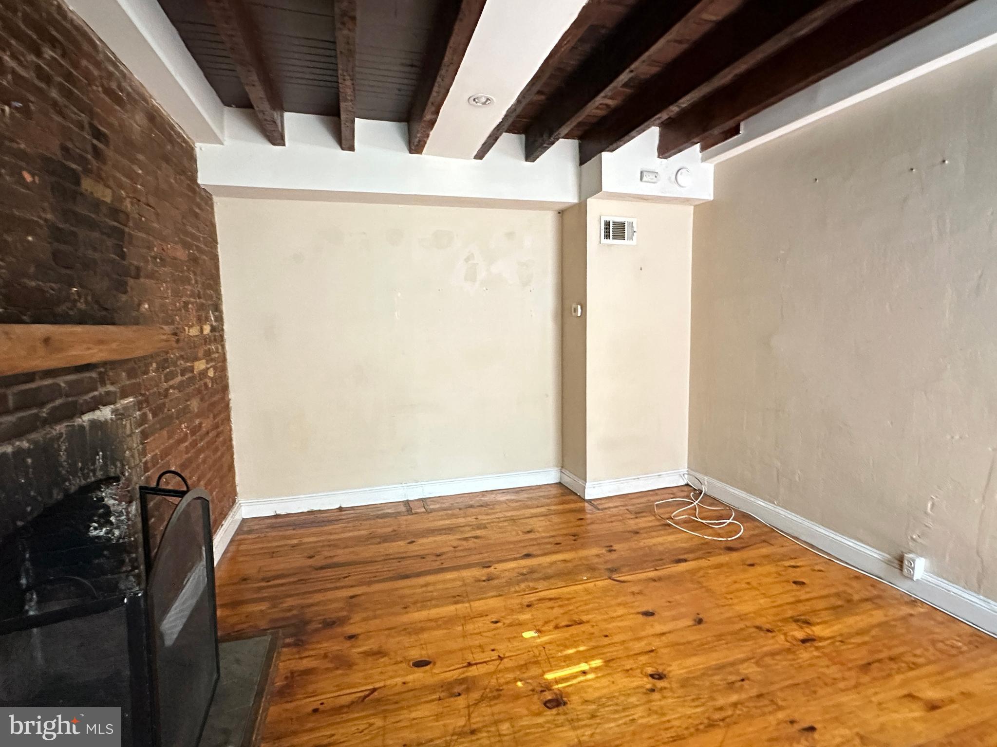 623 South American Street, Unit F Philadelphia, PA 19147 - Photo 16 of 38 a view of an empty room