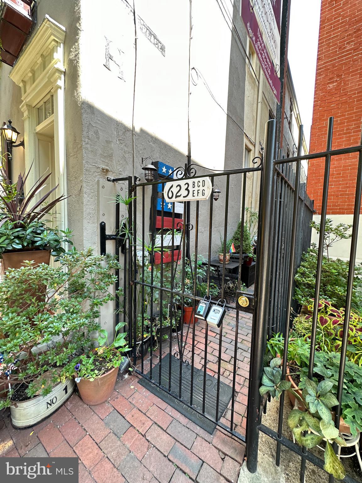 623 South American Street, Unit F Philadelphia, PA 19147 - Photo 3 of 38