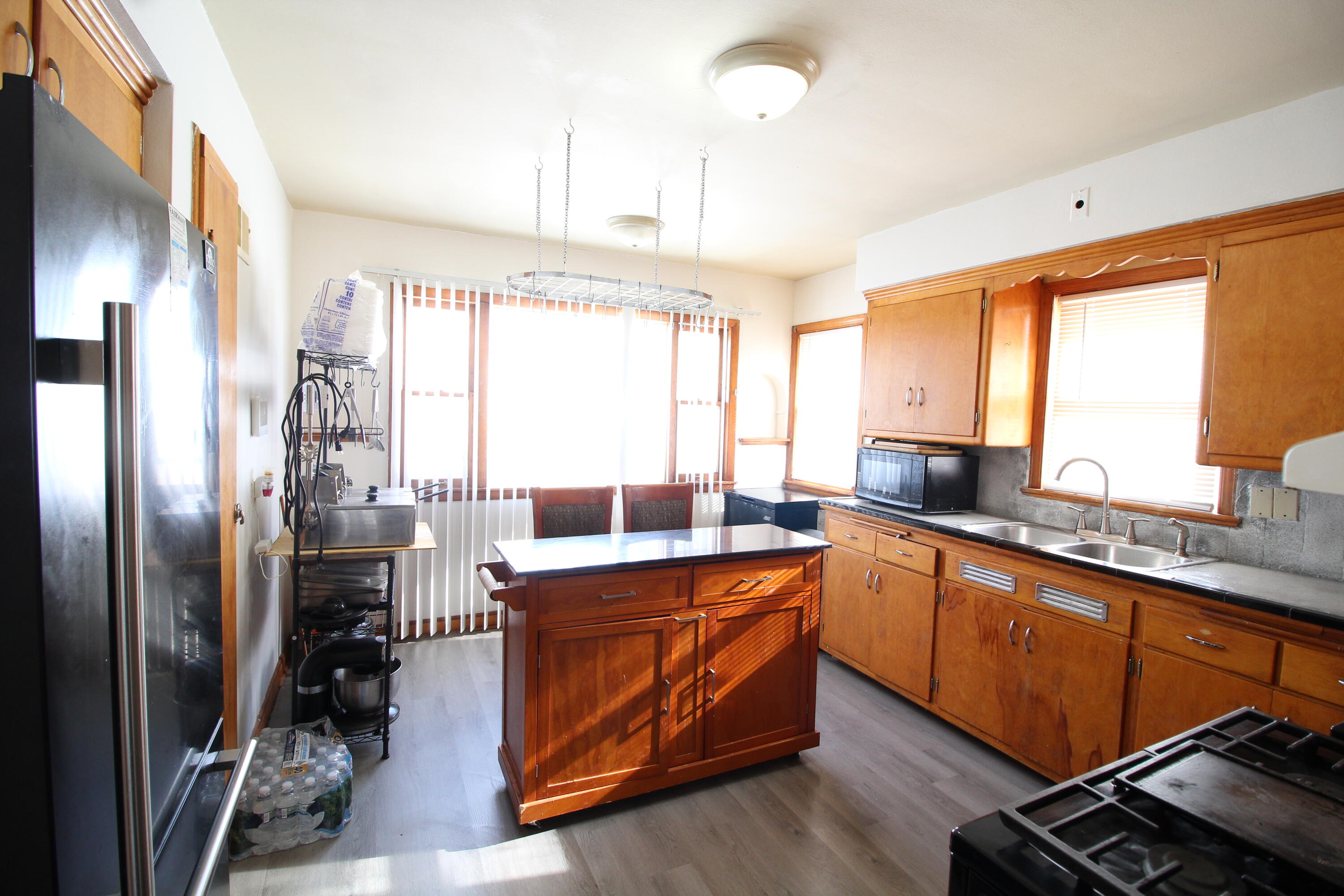 4034 North 63rd Street Milwaukee, WI 53216 - Photo 12 of 27 Kitchen