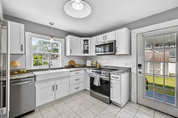 $379,900 | 14107 17th Street, Dade City, FL 33525