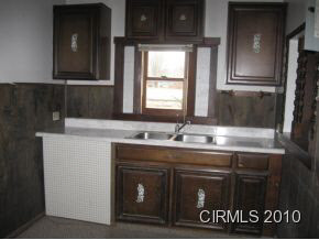 5137 West Beaman Lane Rochester, IN 46975 - Photo 2 of 9