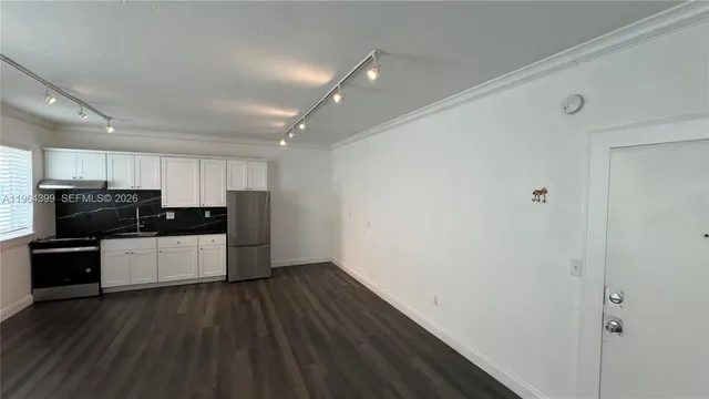 $1,650 | 1115 Euclid Avenue, Unit 3, Miami Beach, FL 33139