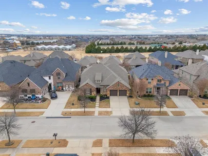 $600,000 | 1425 5th Street, Argyle, TX 76226